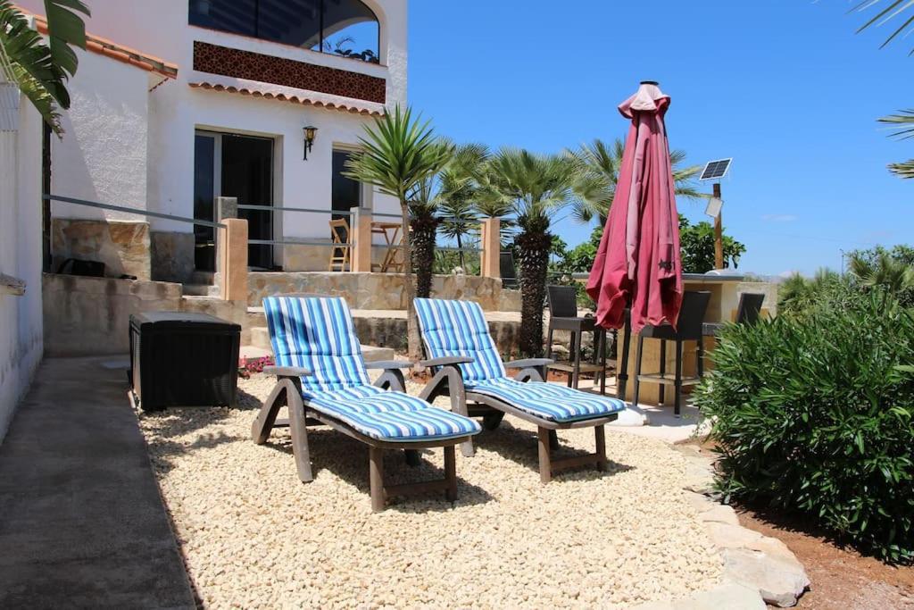 Luxe Appartement Met Tuin Benidoleig Esterno foto